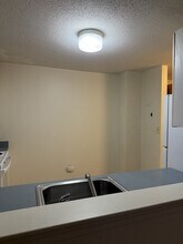 5 Bank St, Unit 3F in Attleboro, MA - Foto de edificio - Building Photo