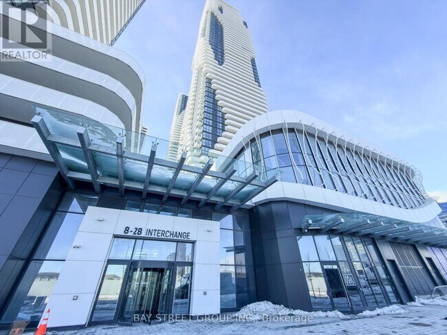 8 Interchange Wy in Vaughan, ON - Building Photo - Building Photo