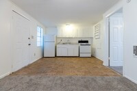 Creekside At Noisette Apartments in North Charleston, SC - Building Photo - Building Photo