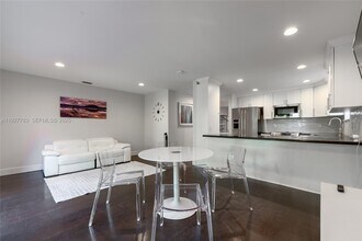 3053 Orange St in Miami, FL - Building Photo - Building Photo