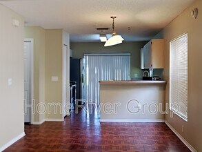 9824 Morris Glen Way in Tampa, FL - Building Photo - Building Photo