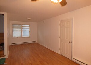 8 N Glen Ave in Mount Arlington, NJ - Building Photo - Building Photo