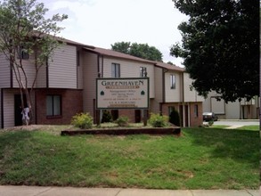 Greenhaven Townhouses in Charlotte, NC - Building Photo - Building Photo