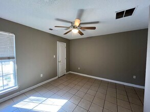 3749 Iron Horse Dr in Horn Lake, MS - Building Photo - Building Photo