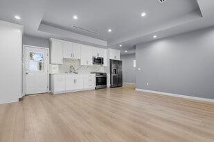 14422 Judd St in Pacoima, CA - Building Photo