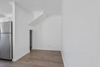 6042 Barton Ave in Los Angeles, CA - Building Photo - Building Photo