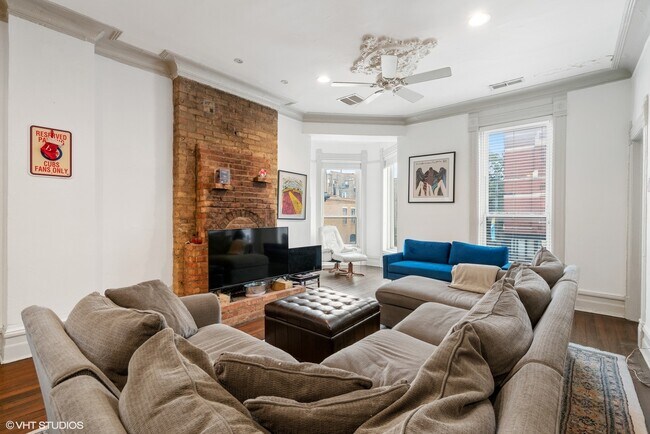 1200 W Webster Ave in Chicago, IL - Building Photo - Building Photo