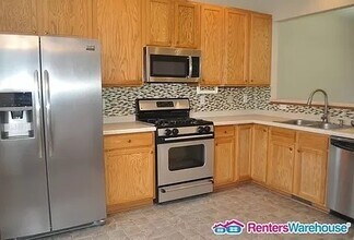 6806 158th St W in Apple Valley, MN - Building Photo - Building Photo