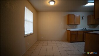 1103 Circle M Dr in Killeen, TX - Building Photo