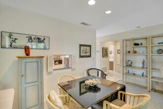 724 Nantucket Cir in Greenacres, FL - Building Photo - Building Photo