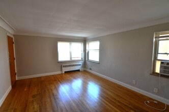 1623 Section Rd in Cincinnati, OH - Foto de edificio - Building Photo