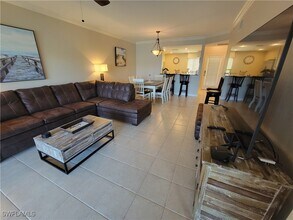 3037 Driftwood Way in Naples, FL - Building Photo - Building Photo