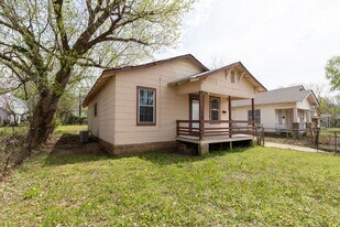 1607 N Lewis Pl in Tulsa, OK - Building Photo