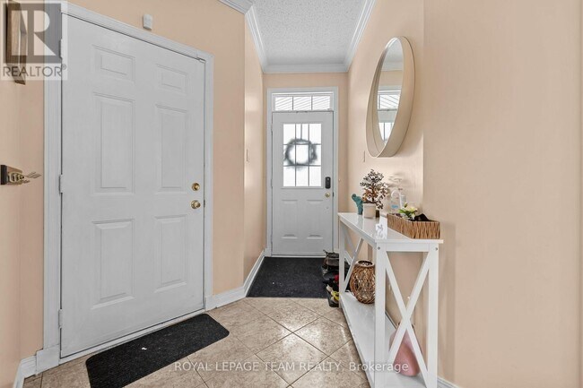 84 Knowlton Dr in Ottawa, ON - Building Photo - Building Photo