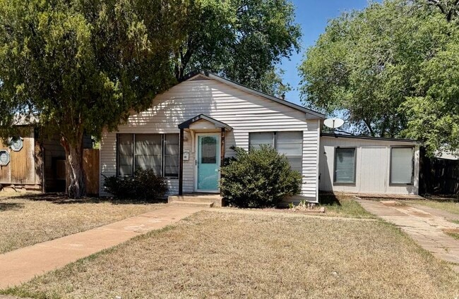 property at 4818 36th St