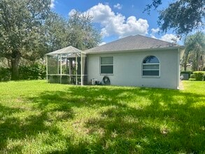 1494 Millbrook Cir in Bradenton, FL - Building Photo - Building Photo