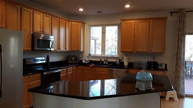 4218 Trumbo Ct in Fairfax, VA - Building Photo - Building Photo
