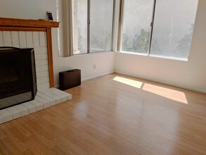 655 Marshall Ct in Claremont, CA - Building Photo - Building Photo