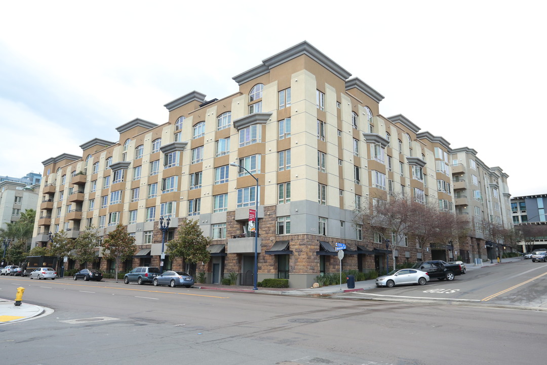 Union Square At Broadway in San Diego, CA - Building Photo