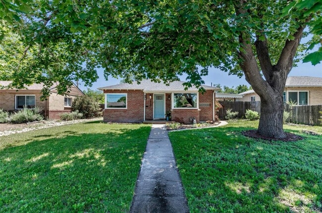 property at 3550 Magnolia St