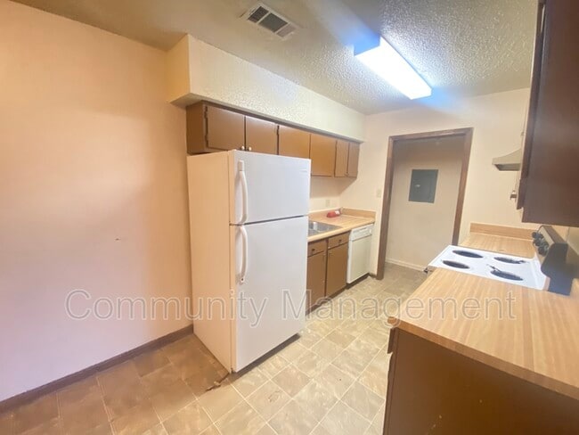 property at 5137 Weston St