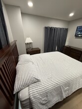 2327 Jackson St, Unit Apt 1 in Anderson, IN - Building Photo - Building Photo