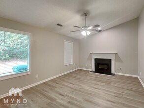 7138 Lone Oak Trce in Lithonia, GA - Building Photo - Building Photo