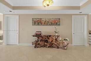 781 Crandon Blvd in Key Biscayne, FL - Building Photo