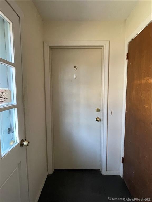 23 College St in Clinton, CT - Building Photo - Building Photo