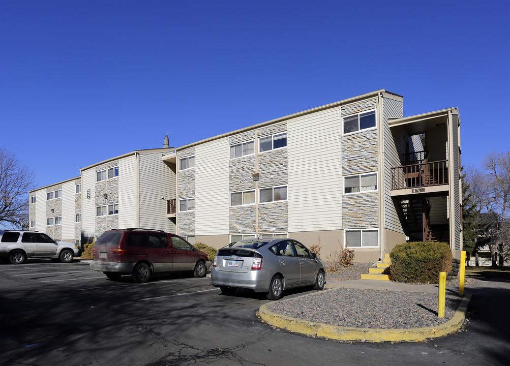 Mayfair Condominiums in Denver, CO - Building Photo