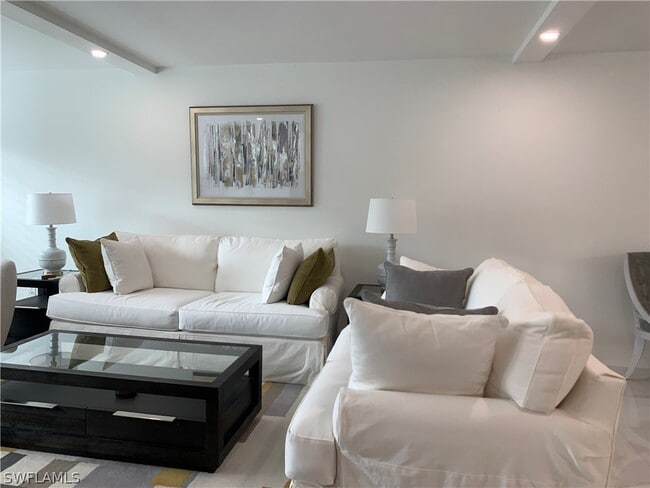 property at 4082 Belair Ln