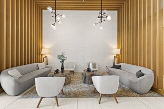 Oasis Pointe in Dania Beach, FL - Building Photo - Building Photo