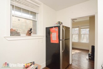 3716 N Hoyne Ave, Unit M05B in Chicago, IL - Building Photo - Building Photo