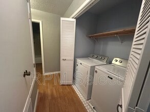 159 Valley Oak Dr in Roseville, CA - Building Photo - Building Photo