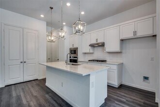 9909 Schramm St in Irving, TX - Building Photo - Building Photo