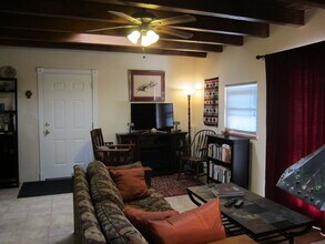 1121 Calle Largo, Unit QUALITY Santa Fe CASITA in Santa Fe, NM - Building Photo - Building Photo