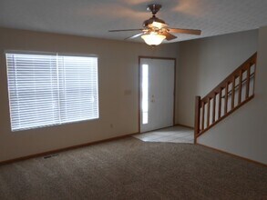 216 John Reese Pky in Pataskala, OH - Building Photo - Building Photo