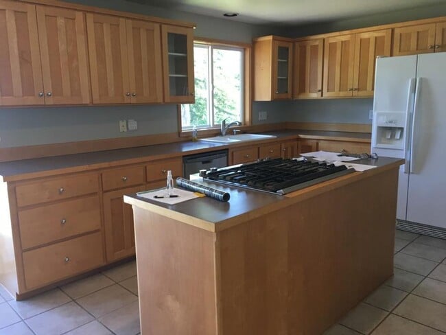 property at 4560 Misty Ln