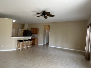 2761 Shady Ave in North Port, FL - Building Photo - Building Photo