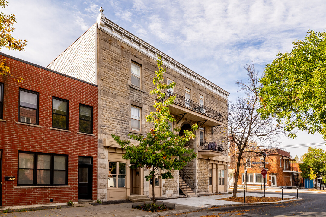 5903-5913 Beaulieu Rue in Montréal, QC - Building Photo