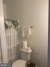 8469 Silverdale Rd in Lorton, VA - Building Photo - Building Photo