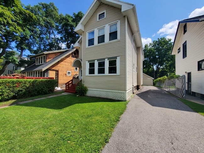 142-144 Ohio St, Unit UNIT #2, Unit UNIT #2