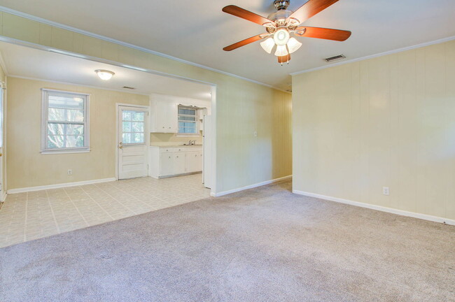 1311 Trenholm Dr in Charleston, SC - Building Photo - Building Photo