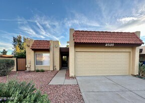 2535 E Bluefield Ave in Phoenix, AZ - Building Photo