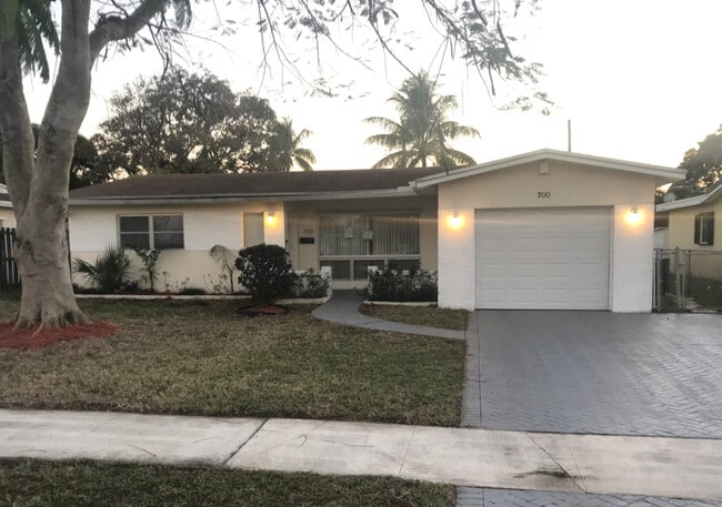 property at 1655 N 50th Ave