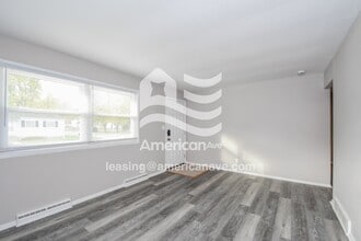 1147 Baron Ave in St. Louis, MO - Foto de edificio - Building Photo