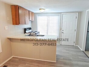 34639 Brush St in Wayne, MI - Building Photo - Building Photo