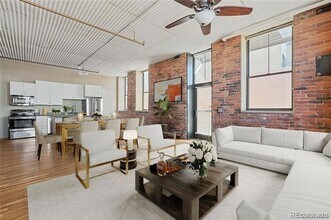 2261 Blake St in Denver, CO - Building Photo - Building Photo