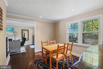 2307 Ballycairne Ct in Reston, VA - Building Photo - Building Photo