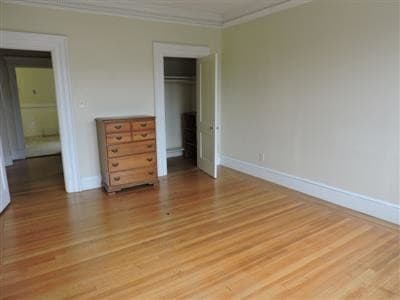 1688 Beacon St, Unit 16 in Brookline, MA - Foto de edificio - Building Photo